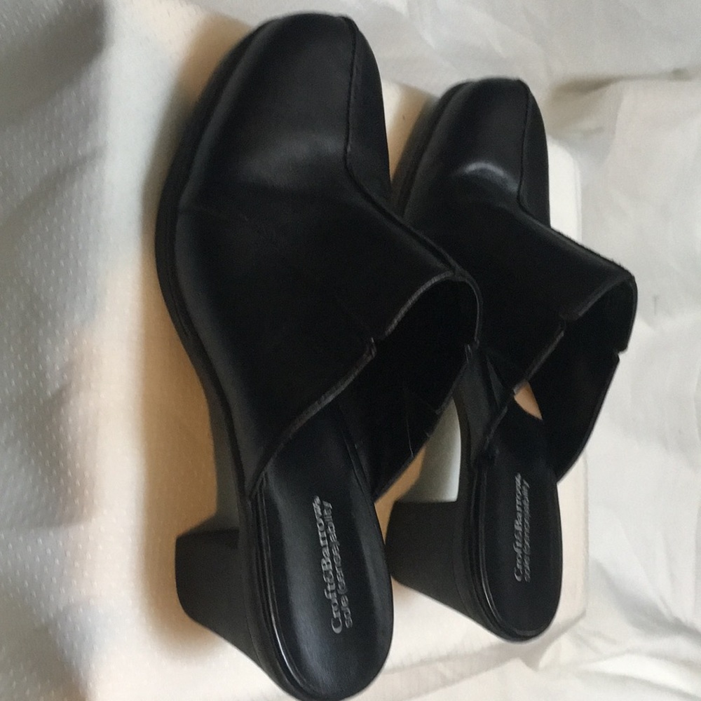Clogs - Picture 4 of 4